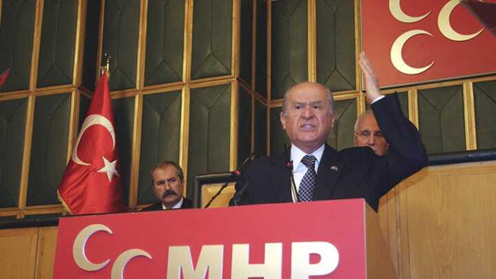  Enteresan filmlerle anlan Lale Mansur...