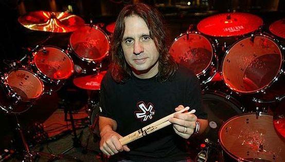 Dave Lombardo: Uykumda bile davul alyorum