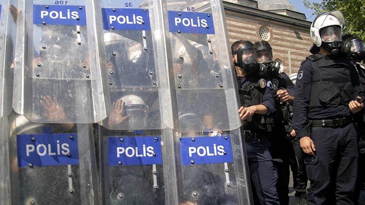 1 Mays'ta grevli polise datlan kumanya toplatld