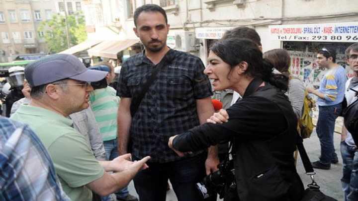 Zeynep Kuray'a polis tepkisi