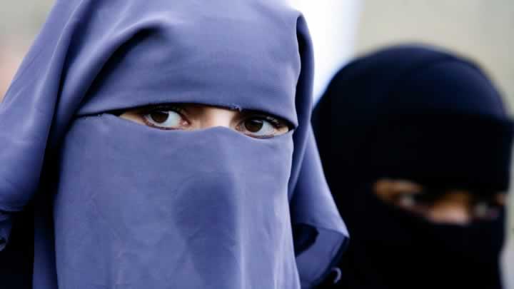 Burka tartmas Finlandiya'da