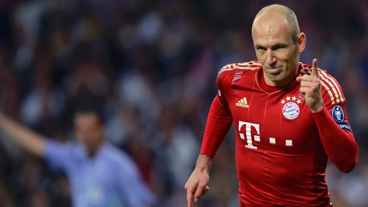 nal Aysal'dan Robben aklamas