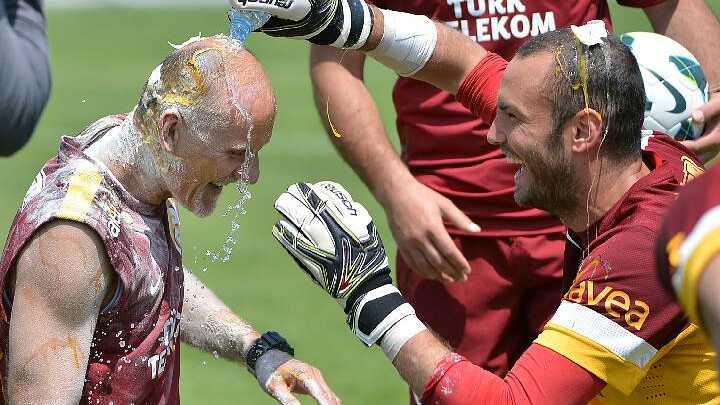 Taffarel'e Brezilya usul kutlama