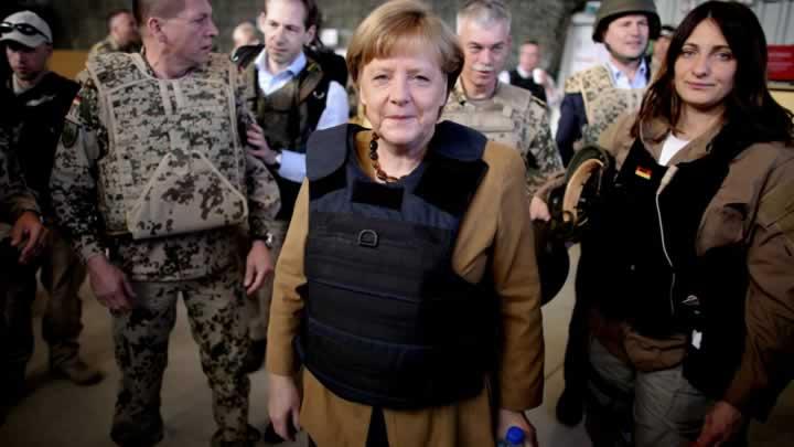 Merkel'den Afganistan'a srpriz ziyaret