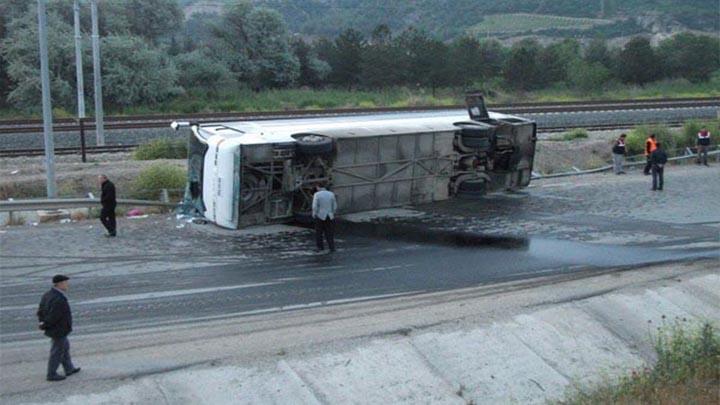 Sakarya'da trafik kazas: 41 yaral