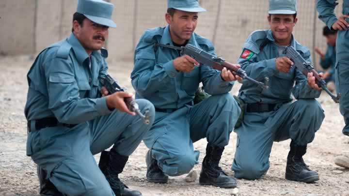 Afganistan'da drt polis ldrld