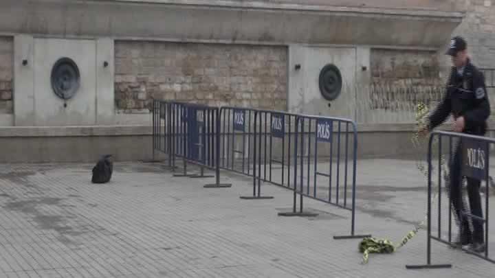 Taksim'de unutulan anta panik yaratt