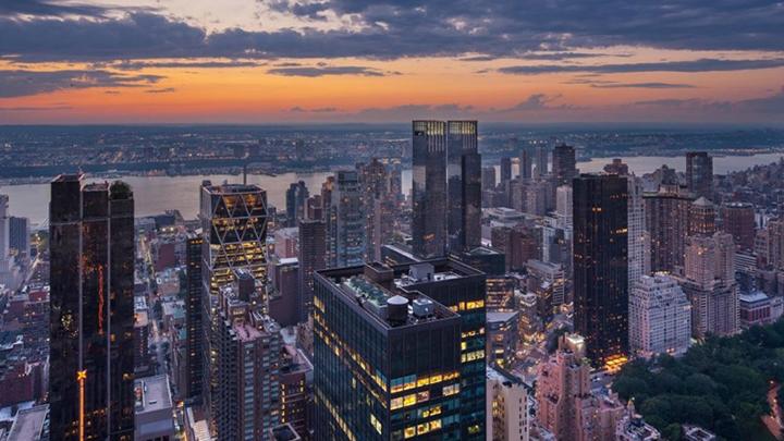 Manhattan'da 'sekizgen atkat' 100 milyon dolara satlk