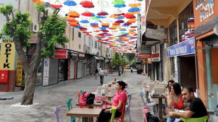 Antalya'da arya emsiye dekoru