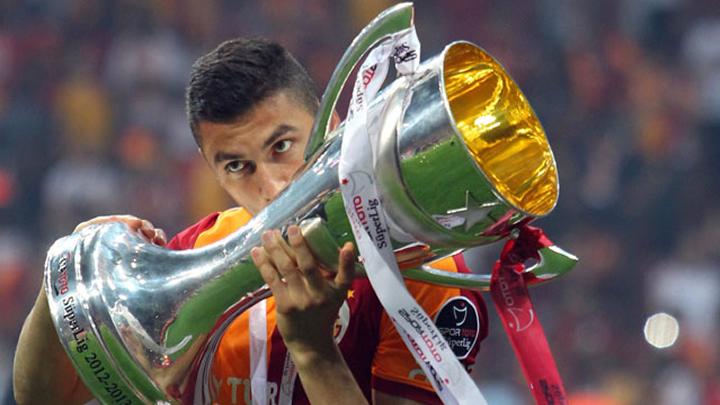 Napoli, Burak Ylmaz iin geliyor...