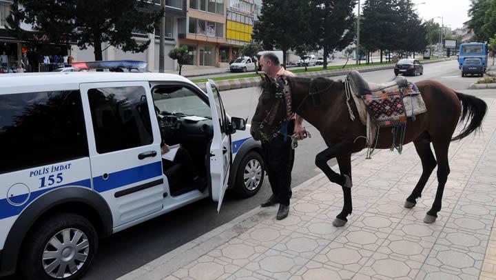 Kahramanmara'ta atla gezinti pahalya patlad