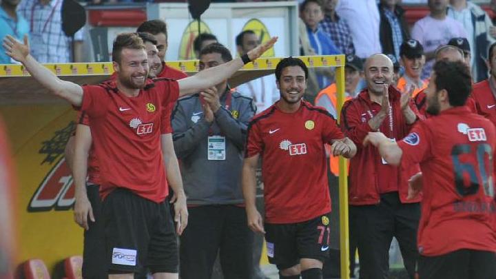 (Eskiehirspor-Antalyaspor) Es-Es zgr ek ile 'Es'ti...