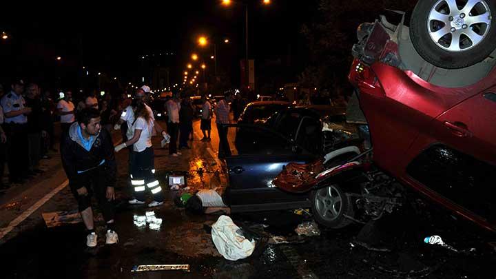 Samsun'da feci kaza: 3 l, 5 yaral