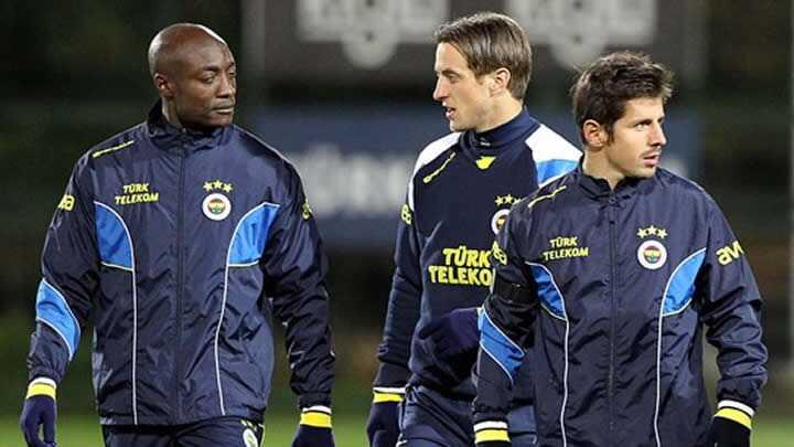 Fenerbahe Reto Ziegler ile yollarn ayrd