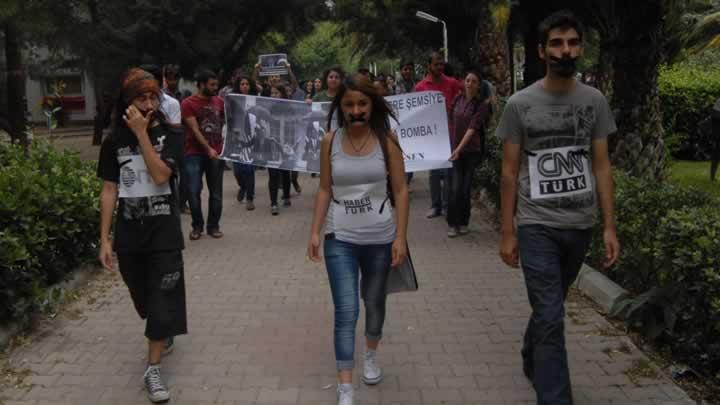 Ege niversitesi'nde Reyhanl protestosu