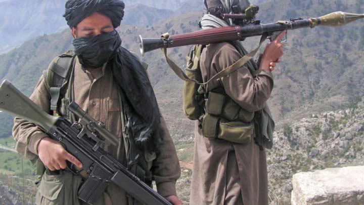 Pakistan Taliban'na bir darbe daha