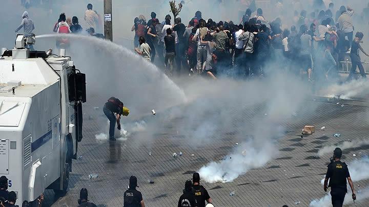 Boazii niversitesi'nden 'Ykm durdurun' ars