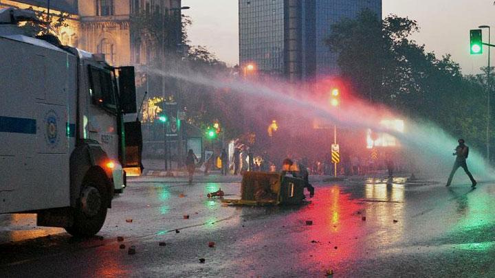 stanbul Baro Bakanl Taksim aklamas