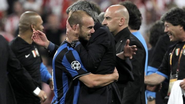Sneijder'den Mourinho aklamas
