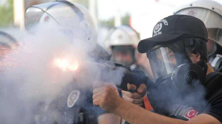 Gezi Park eylemlerinde, sulanan polis konutu