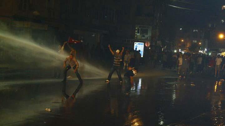 Gezi Park eyleminde calan gerginlii