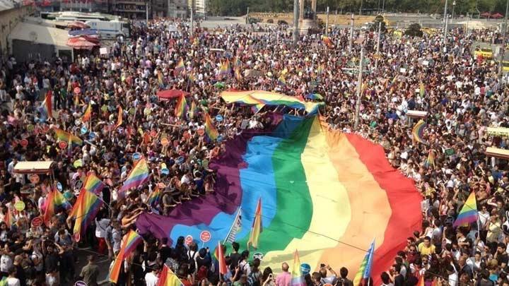 Taksim'de LGBT Onur Yry
