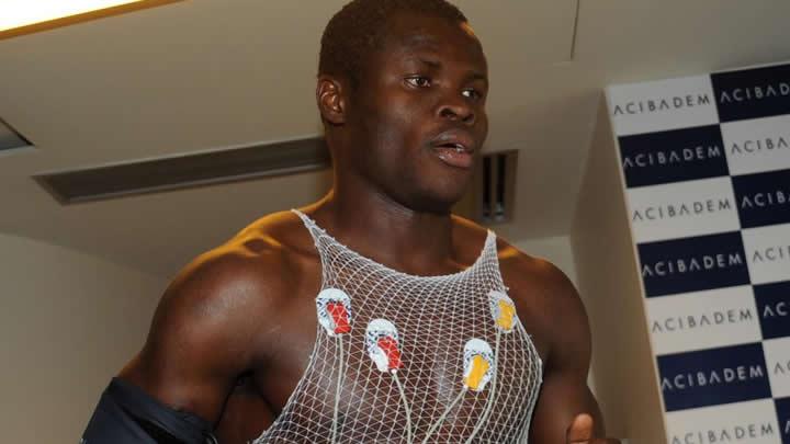 Taye Taiwo kontrolden geti