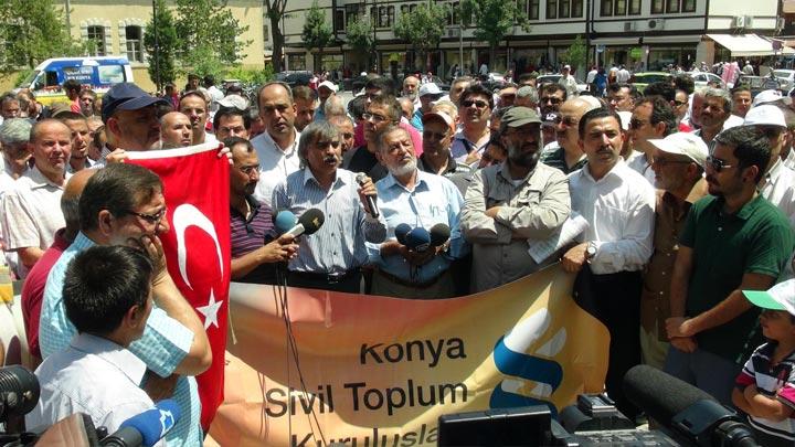 Konya'dan Mursi'ye destek eylemi