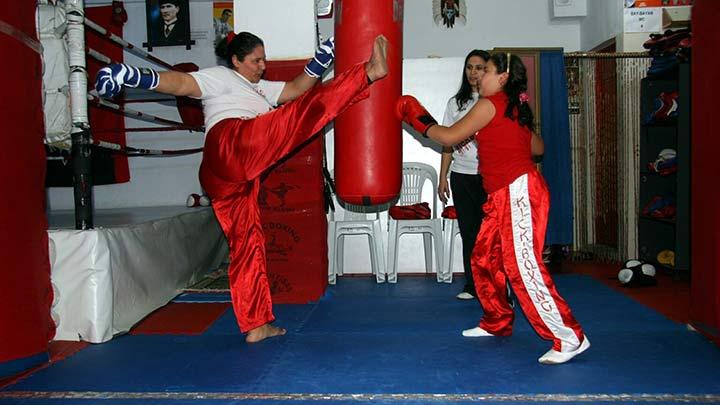 Korunmak iin Kick Boks rendi, ampiyon oldu