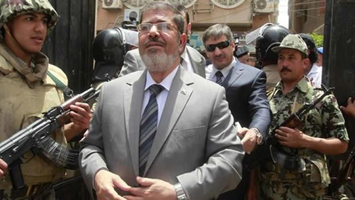 Mursi nerede" Msrl yetkililerden Mursi aklamas