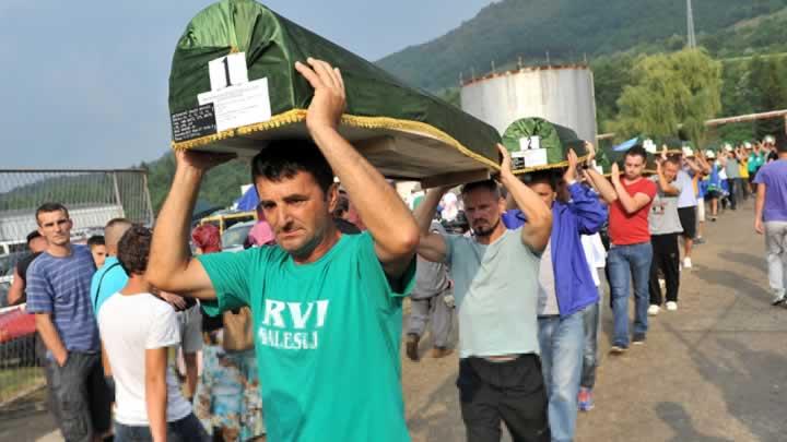 Srebrenitsa soykrmnn 18. yl