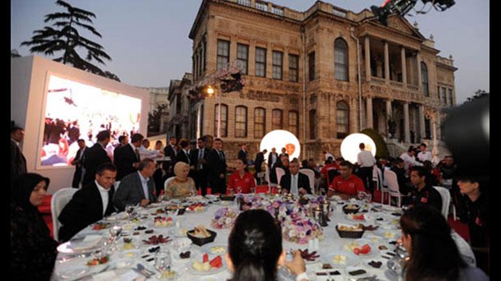 Erdoan ilk iftarn nerede yapt"