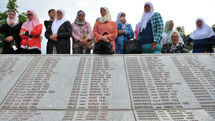 Srebrenitsa annelerine ok!