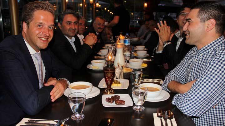 Hristiyan partiden iftar