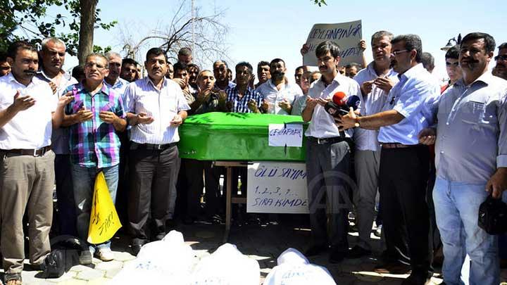 Ceylanpnar'da tabutlu, kefenli eylem