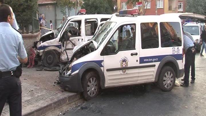 2 polis arac birbirleriyle arpt