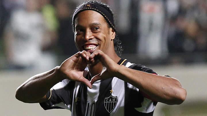 ebi: 'Ronaldinho'yu alabiliriz'