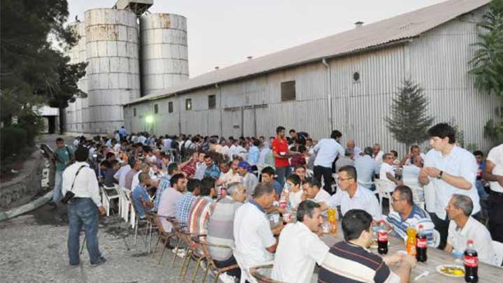 Ceylanpnar'da iftar