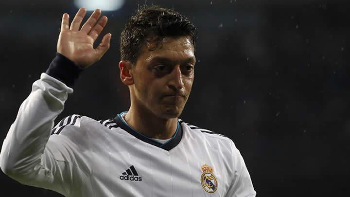 Mesut zil Arsenal'de iddias... Real'de kriz var...