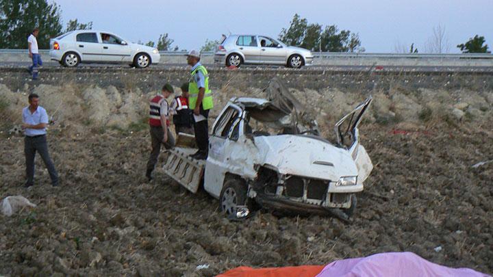 Edirne'de trafik kazas: 3 l