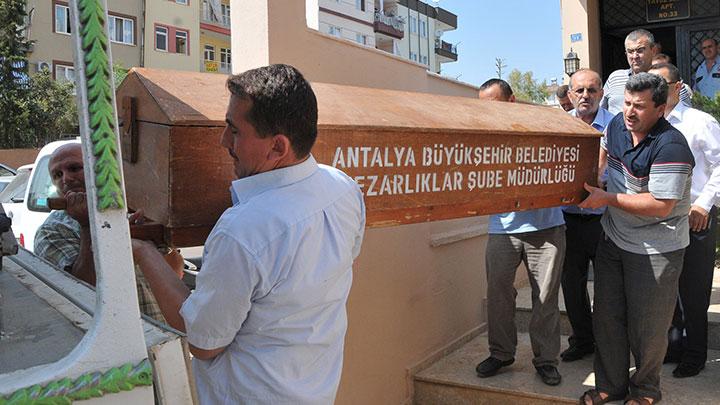 Antalya'da bir renci akma kapld