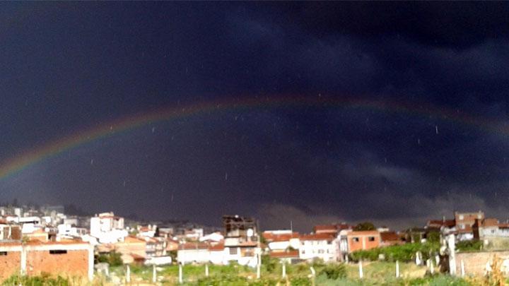 Bursa'da yamurun ardndan gkkua