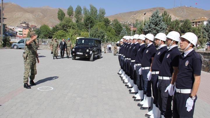 Orgeneral Mendi Hakkari'de