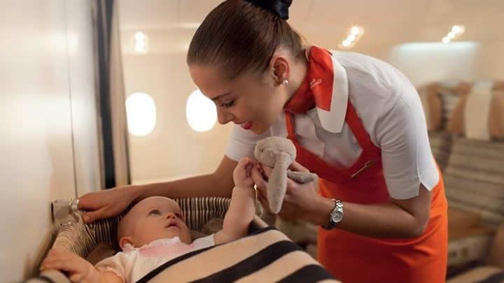 Etihad, ocuklu aileler iin 'uakta dad' dnemi balatt 