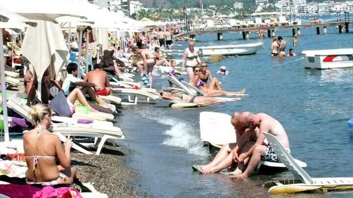 Marmaris'te plajlar tklm tklm