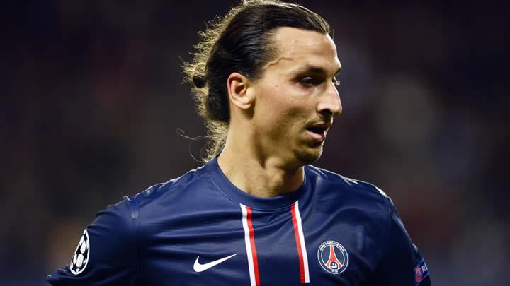 Bir imza da Ibrahimovic'ten!