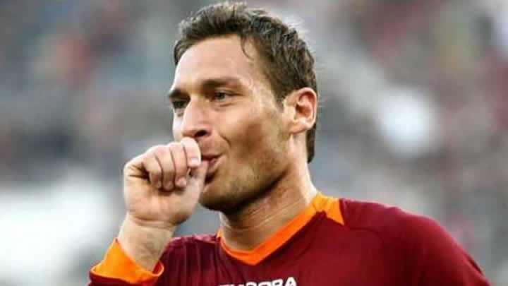 Totti Roma ile uzatt