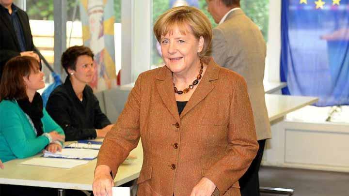 Merkel sonulardan memnun