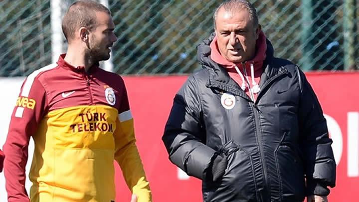 Wesley Sneijder'den Fatih Terim mesaj!