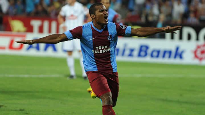 Malouda'dan Volkan'a: 'Adm Google'a yaz!'